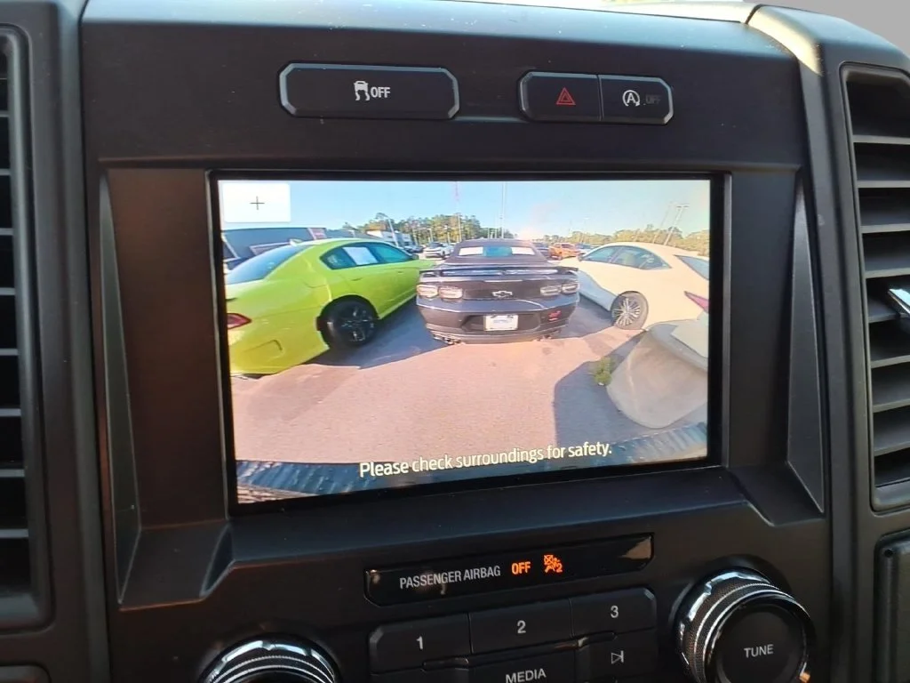 Used 2020 Black Ford XL image 18