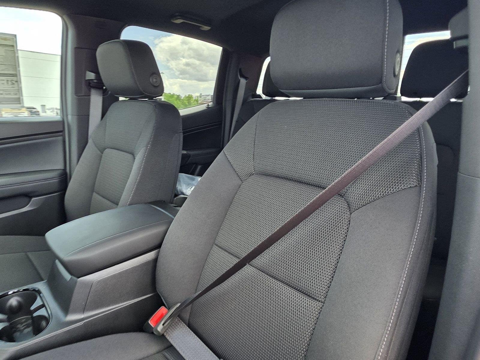 2026 Chevrolet Colorado LT - Photo 13