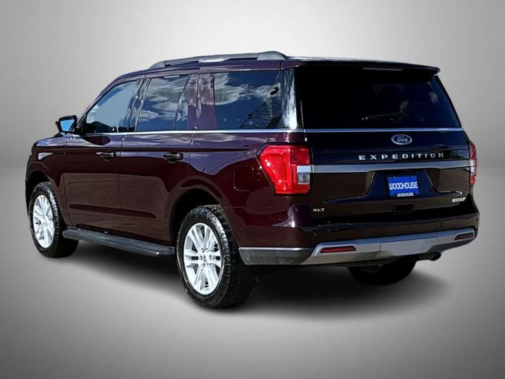 Used 2024 Red Ford XLT image 7