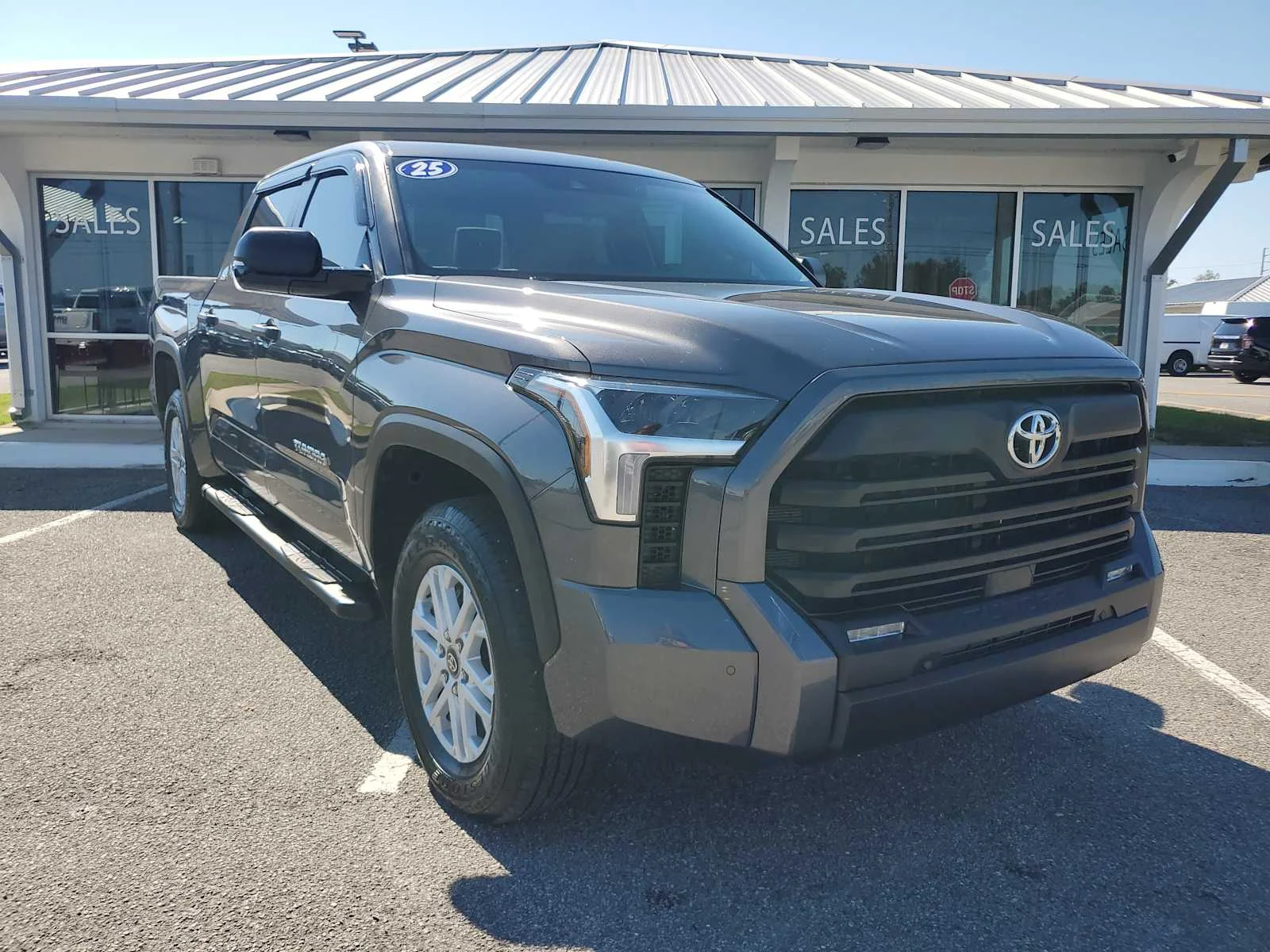 Used 2025  Toyota SR image 10