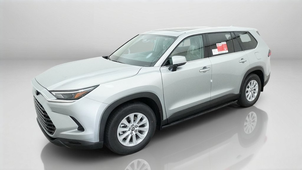 New 2026 Celestial Silver Metallic Toyota XLE image 31