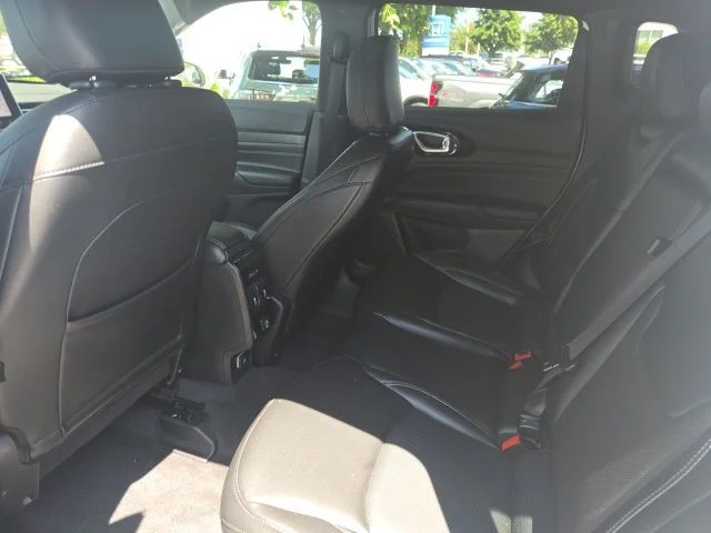 Used 2022 White Jeep Limited image 14