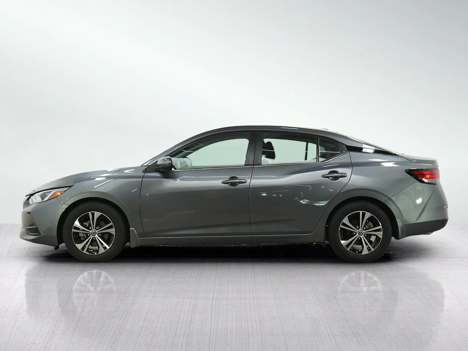 Used 2023 Nissan Sentra SV with VIN 3N1AB8CV5PY269974 for sale in Burnsville, Minnesota