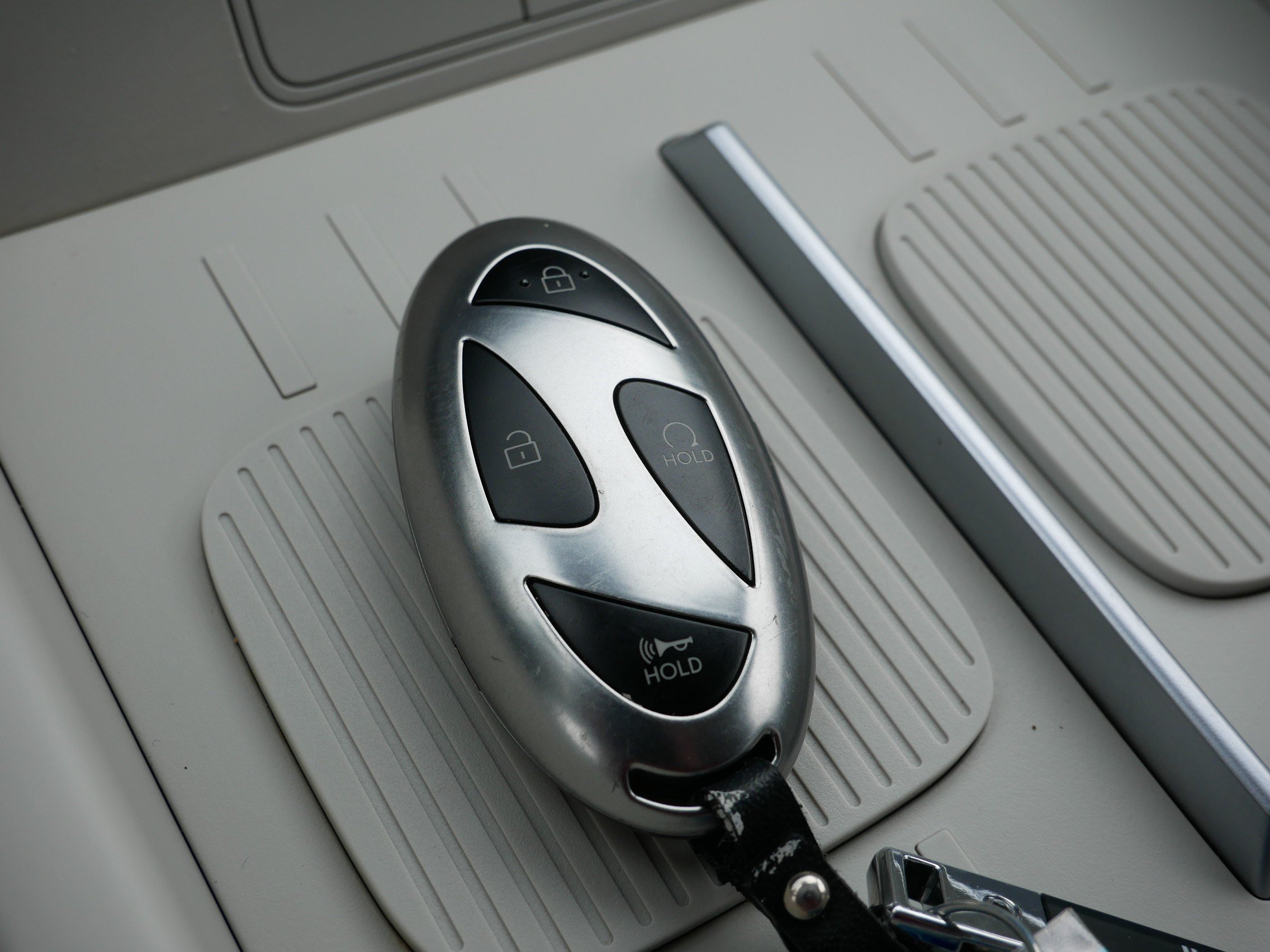 Certified Used 2024 Phantom Black Hyundai SEL image 33