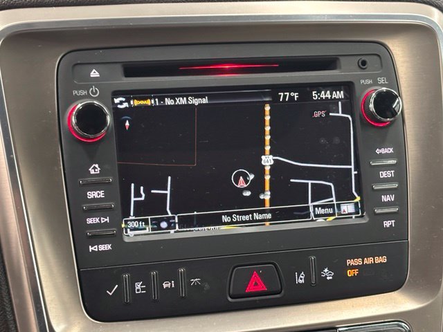 Used 2016 WHITE FROST TRICOAT GMC Denali image 34