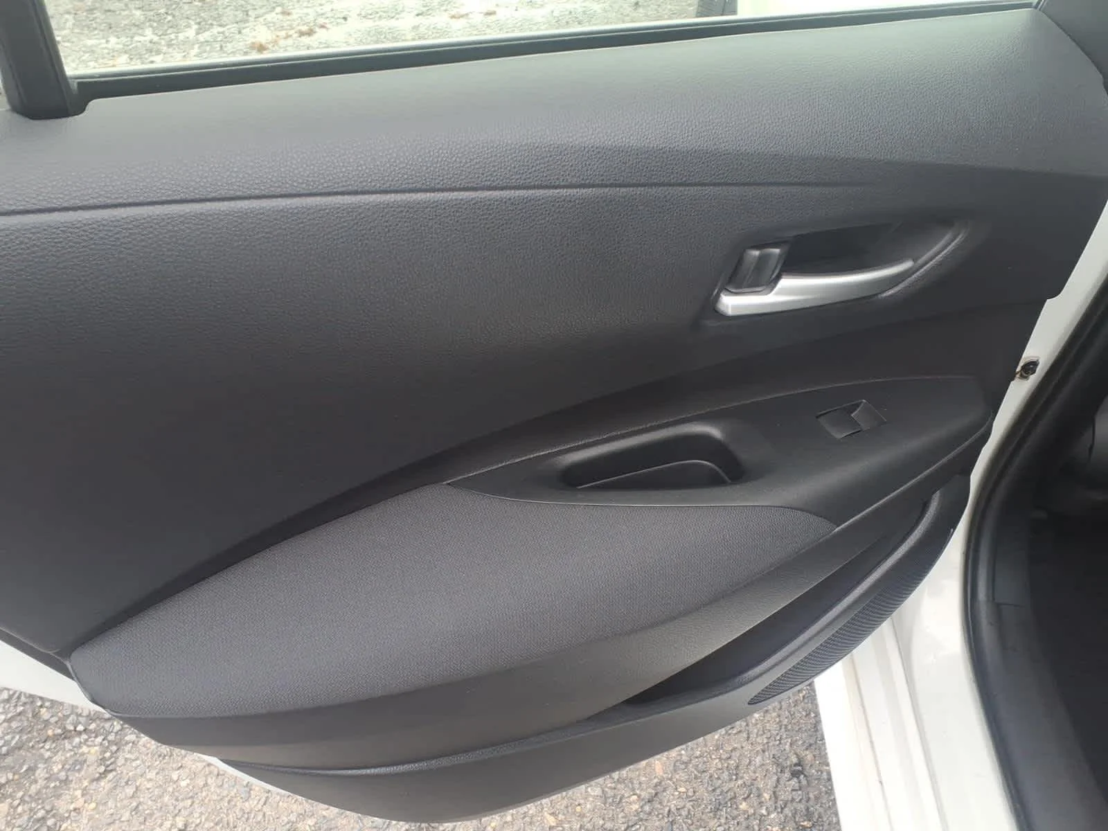 Used 2021 Super White Toyota LE image 11