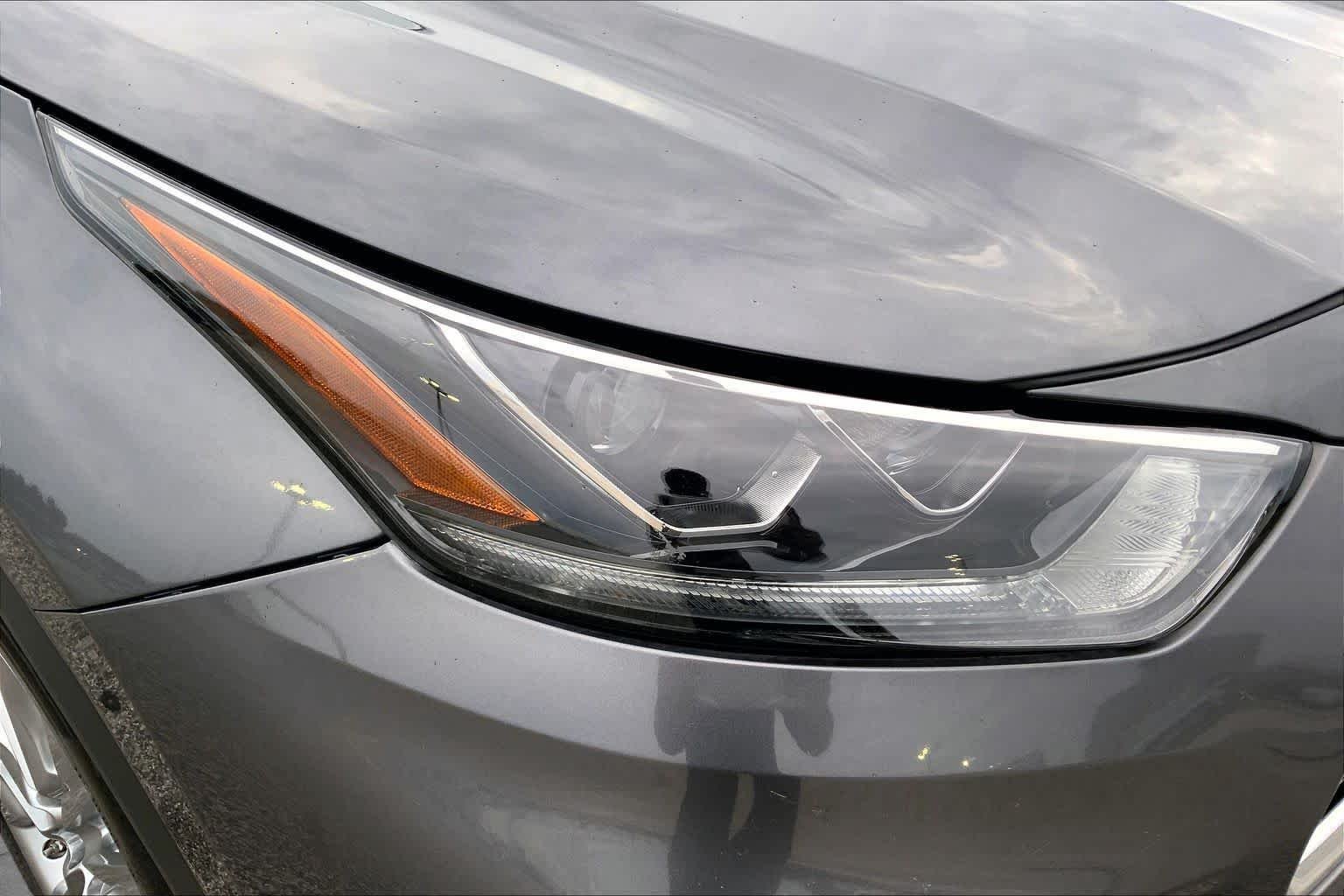 Used 2020 Magnetic Gray Metallic Toyota Limited image 27