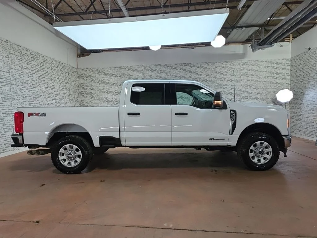 Used 2023 White Ford XLT image 8