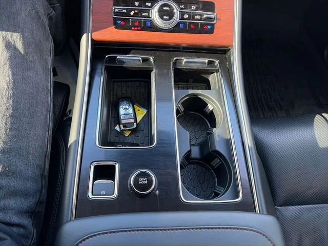 Used 2023 Metallic Lincoln Reserve image 29