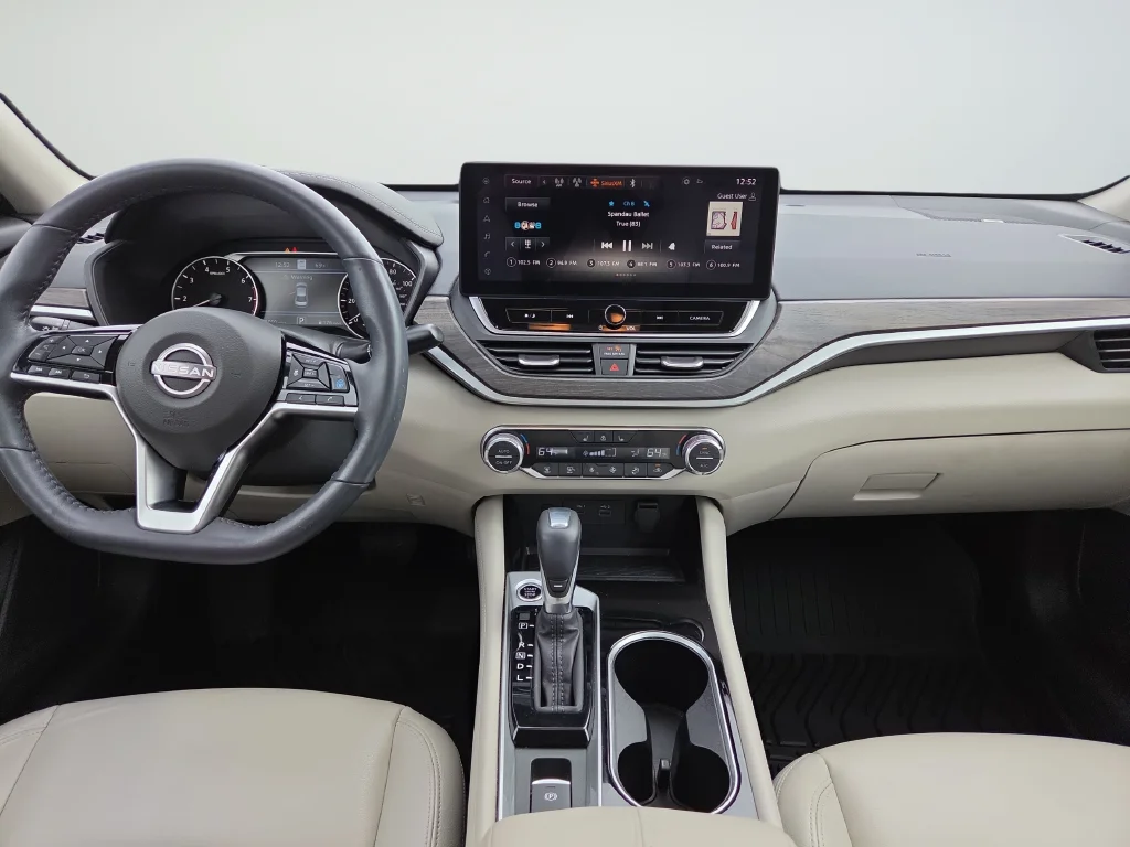 Used 2024 Black Nissan 2.5 SL image 9