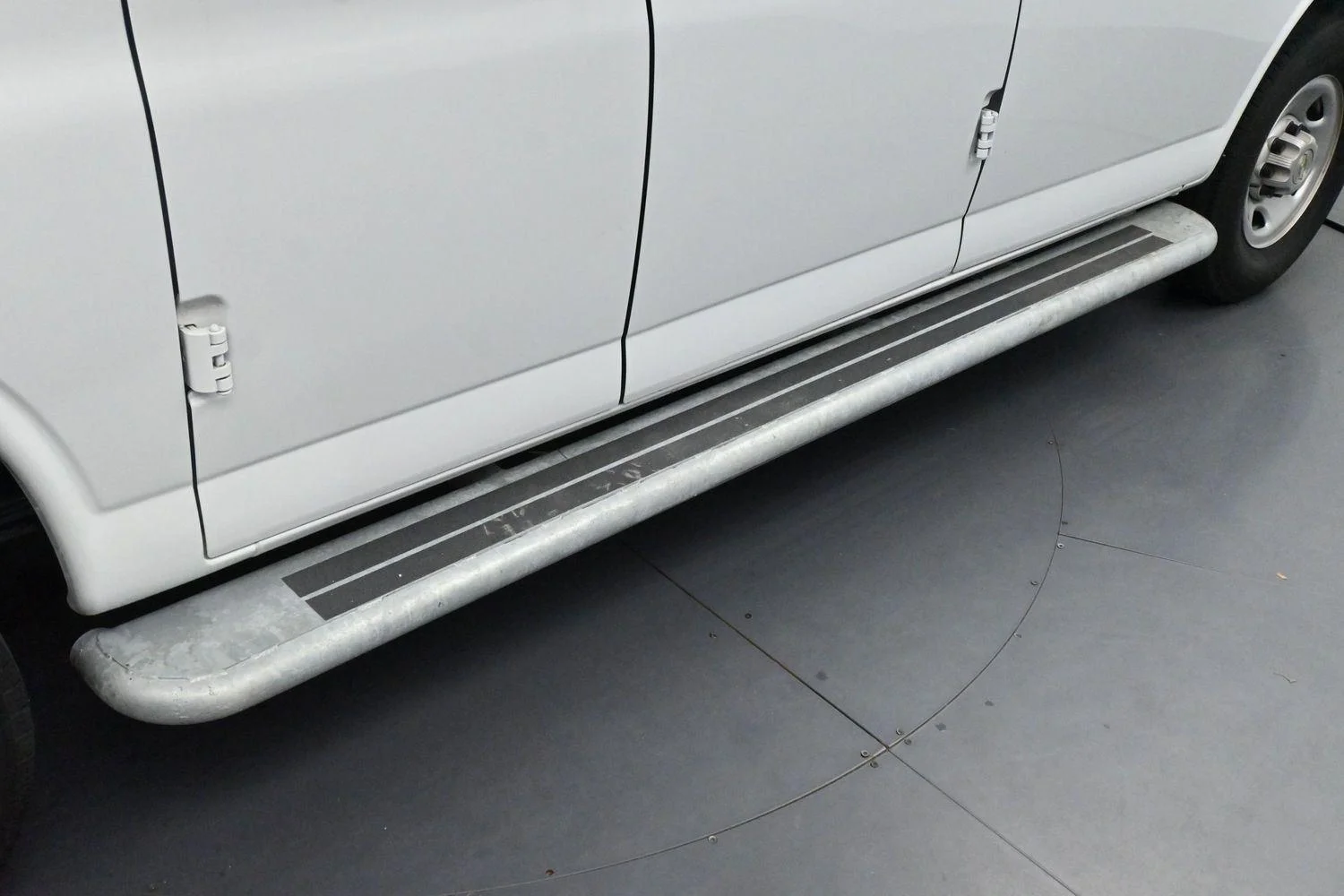 Used 2024 Summit White Chevrolet WT image 9