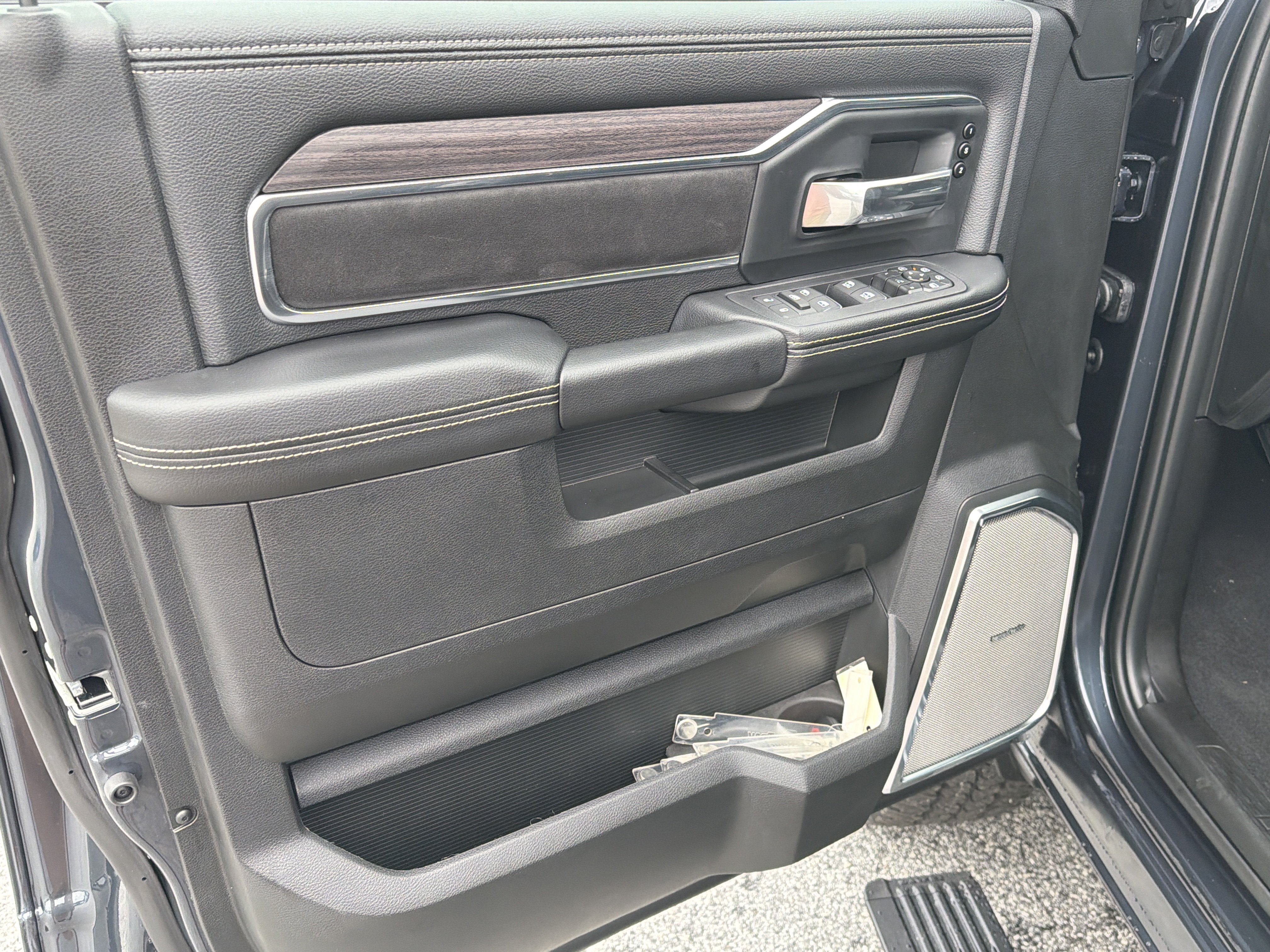 New 2026 Forged Blue Metallic Exterior Paint RAM Laramie image 11