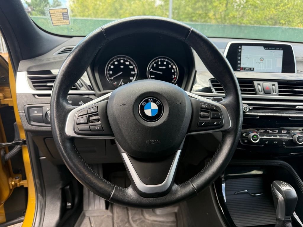 Used 2018 Galvanic Gold Metallic BMW xDrive28i image 10