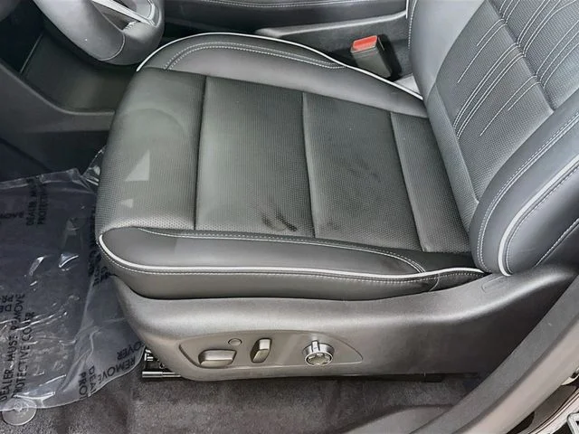 Used 2026 Black Buick Avenir image 20