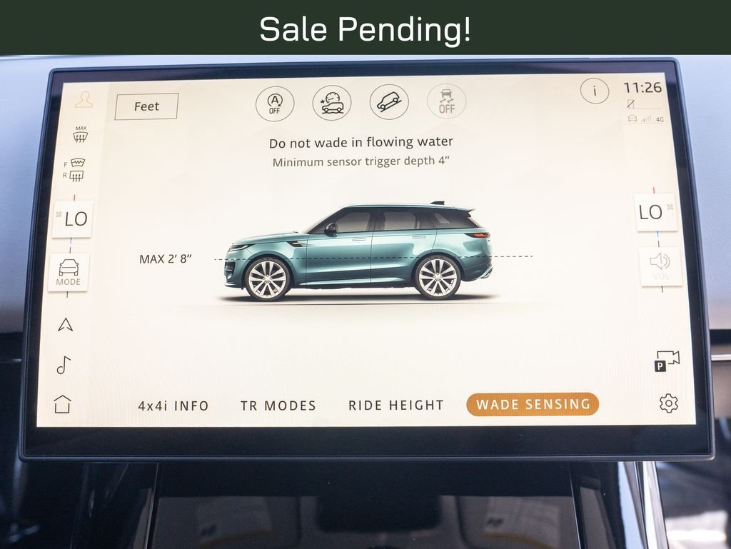 Used 2024 Green Land Rover SE image 28