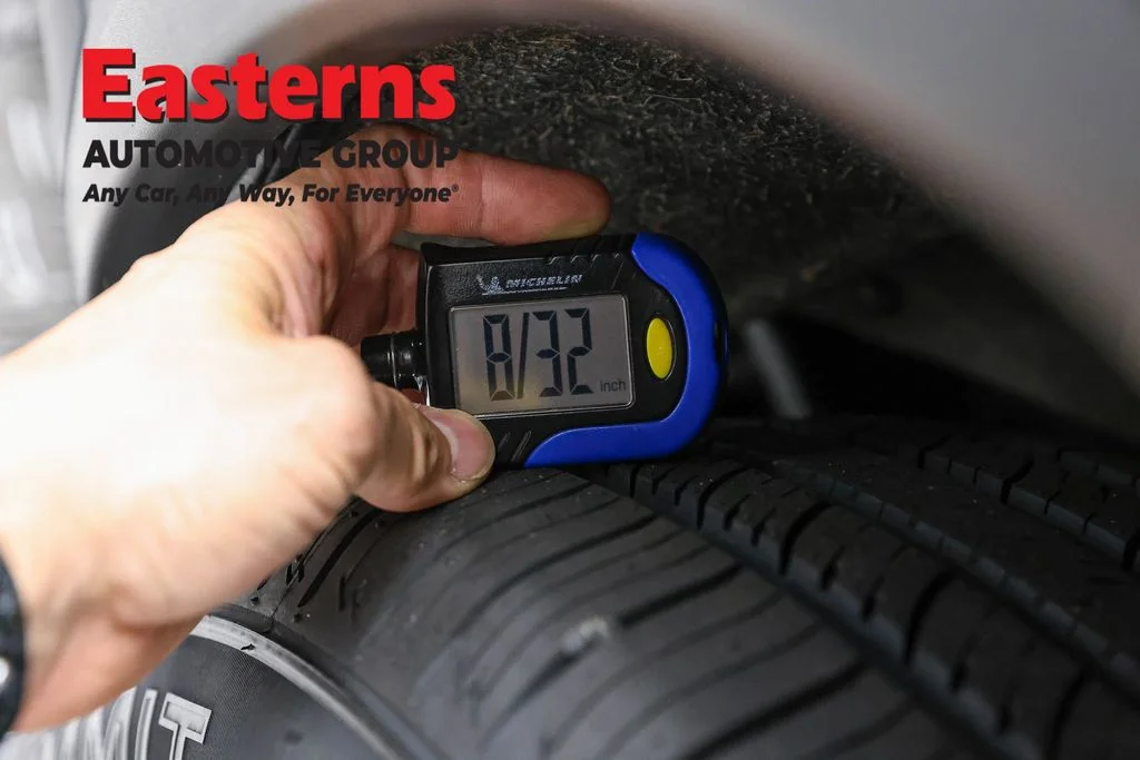 Used 2023 Gray Nissan SV image 26
