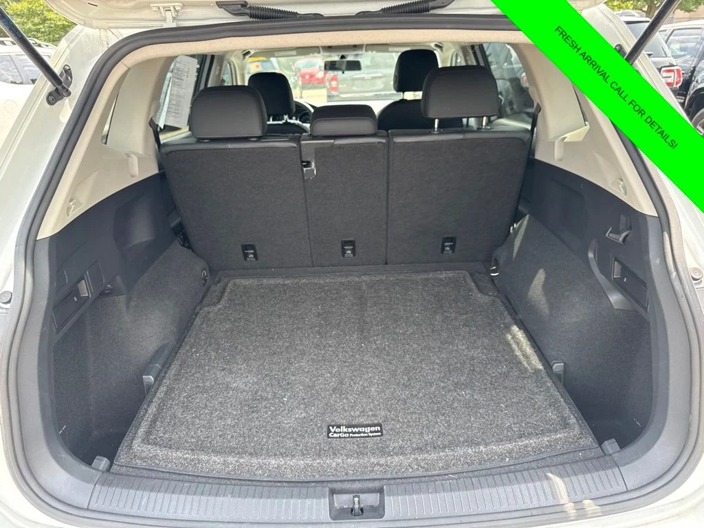 Used 2019 White Volkswagen 2.0T SE image 10