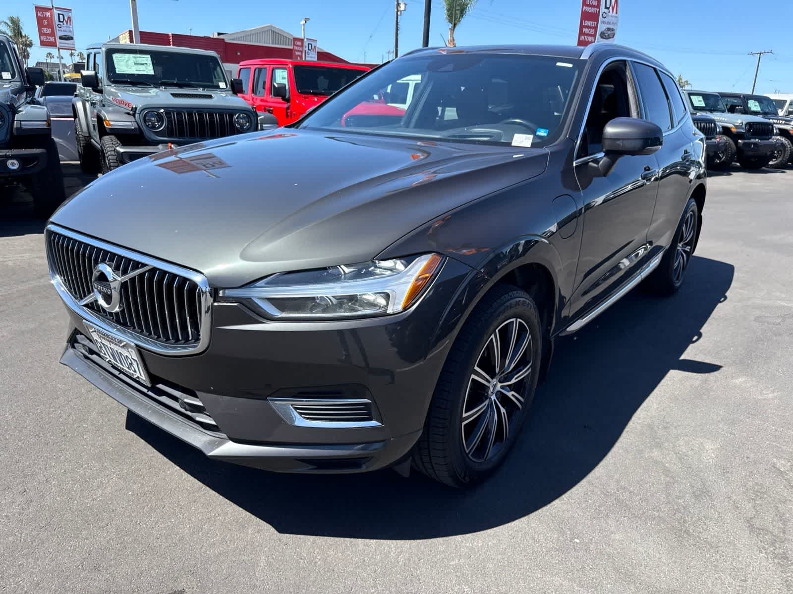Used 2021 Gray Volvo Inscription image 2