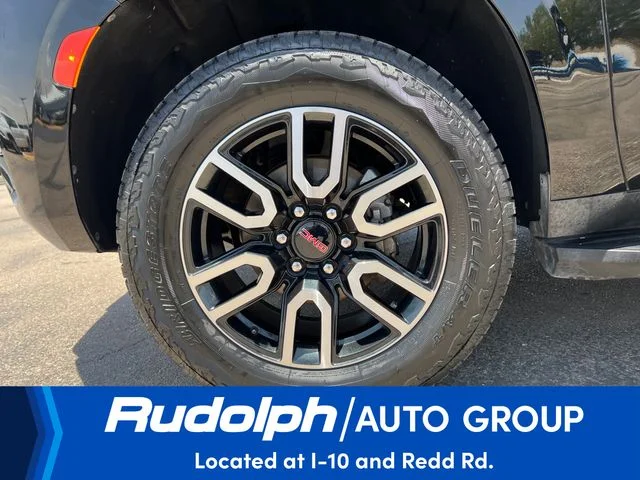 Used 2023 Black GMC AT4 image 31