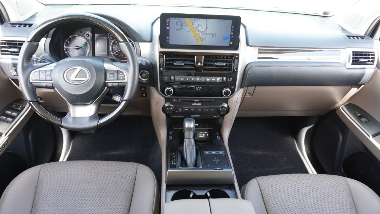 Certified Used 2023 EMINENT WHITE PEARL Lexus GX 460 Premium image 30