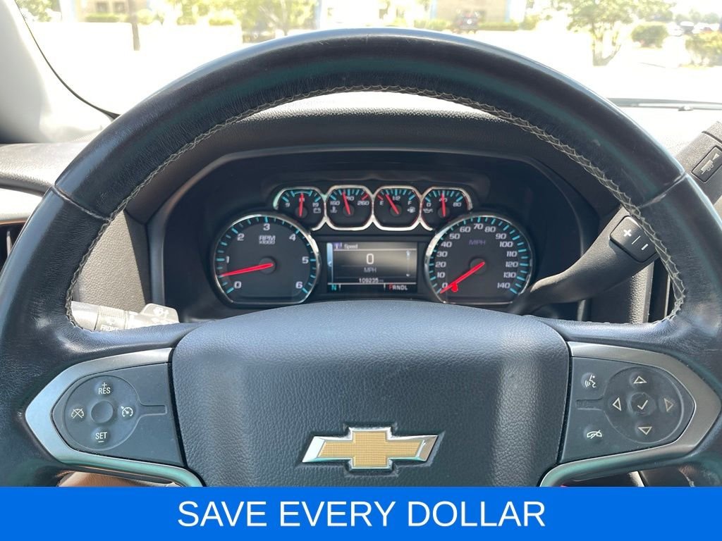 Used 2019 White Chevrolet LT image 8
