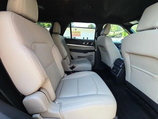 Used 2018 Gray Ford XLT image 15
