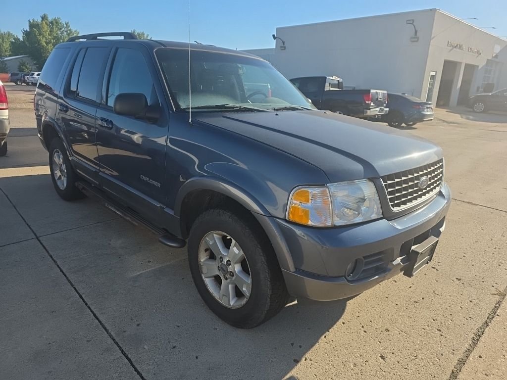 Used 2002 Blue Ford XLT image 2