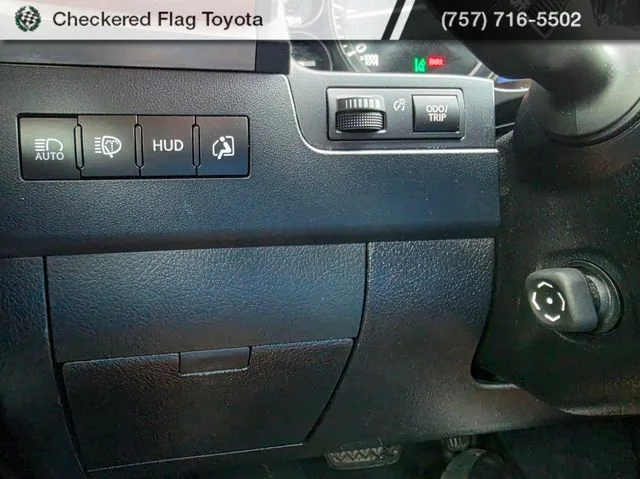 Used 2018 Nebula Gray Pearl Lexus 570 image 24