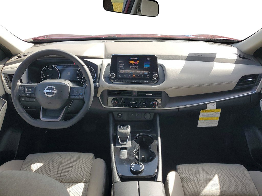 2025 Nissan Rogue SV - Photo 11