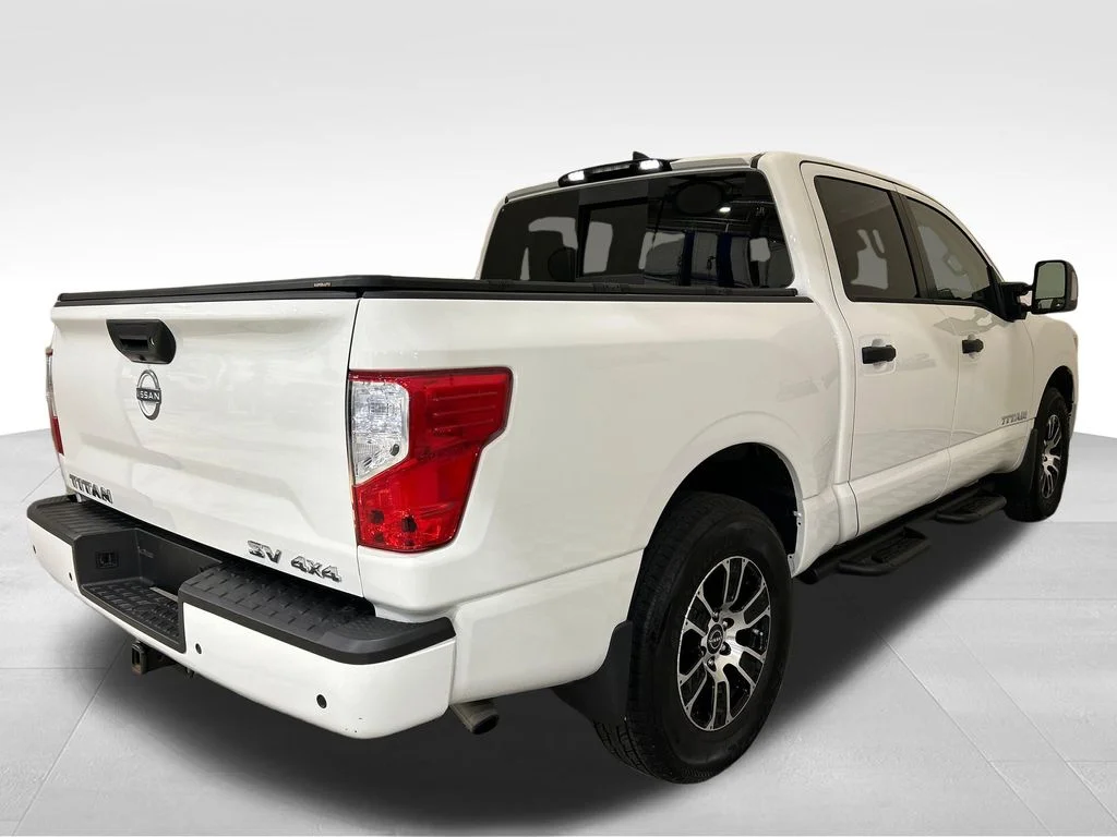 Used 2024 White Nissan SV image 6