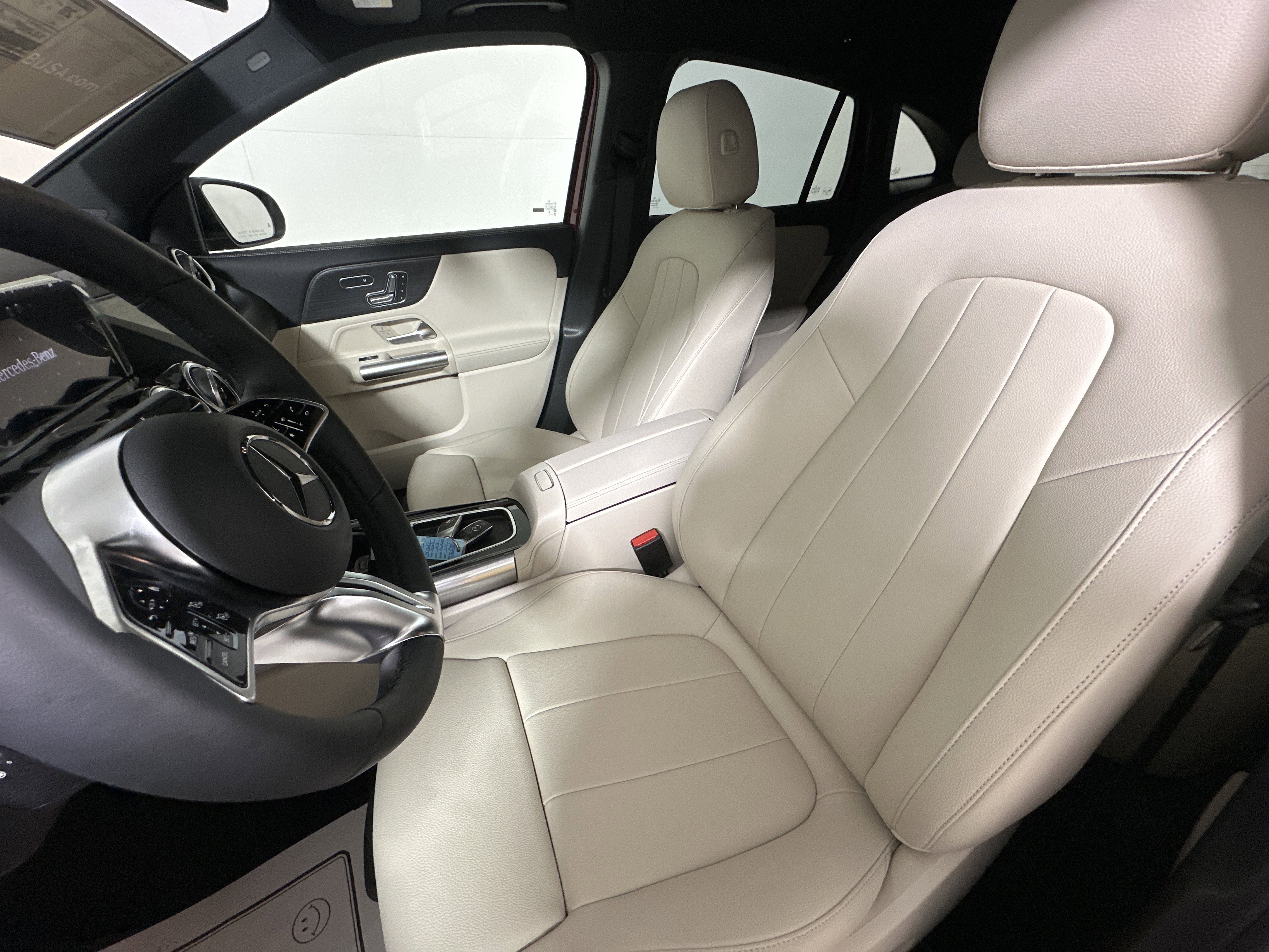 New 2026 MANUFAKTUR Patagonia Red Metallic Mercedes-Benz GLA 250 image 35