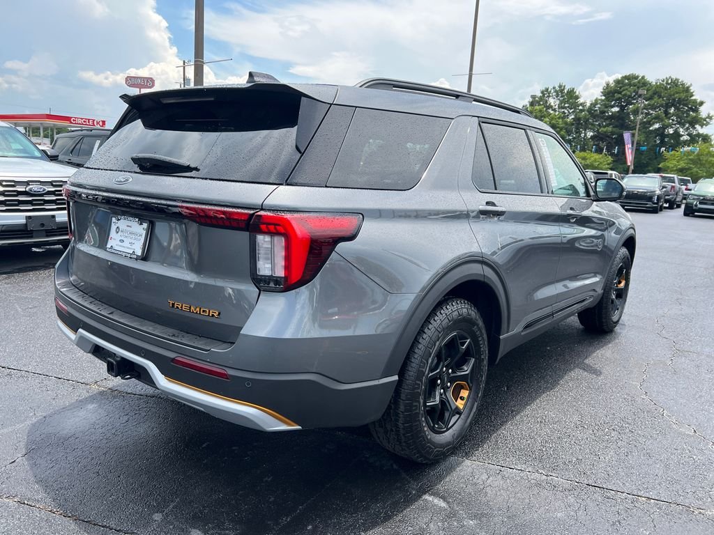 New 2026 Gray Ford Tremor image 7