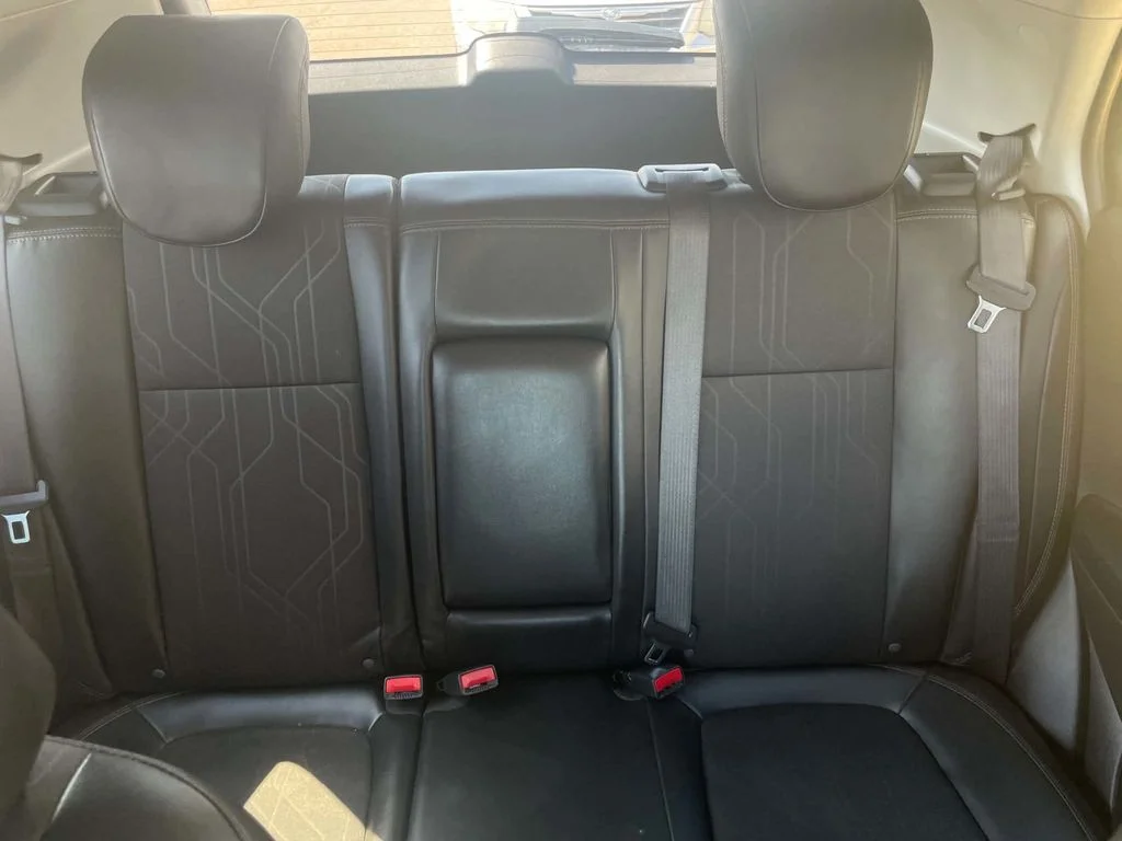 Used 2021 Silver Ice Metallic Chevrolet LT image 23