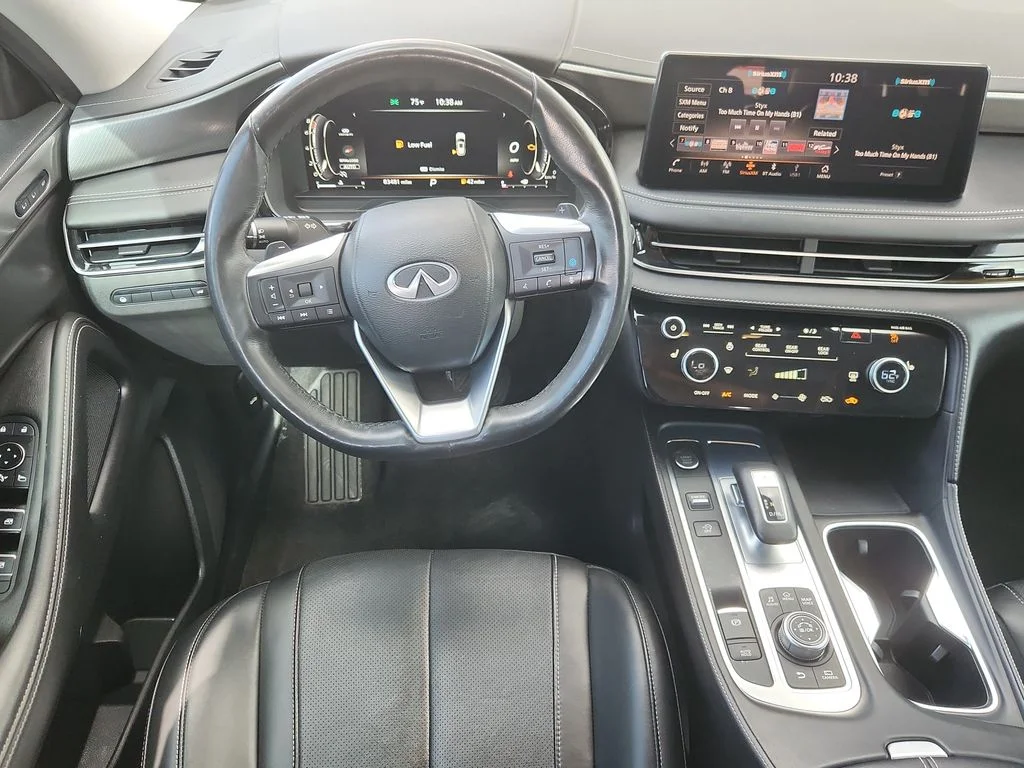 Used 2022 Black INFINITI LUXE image 10
