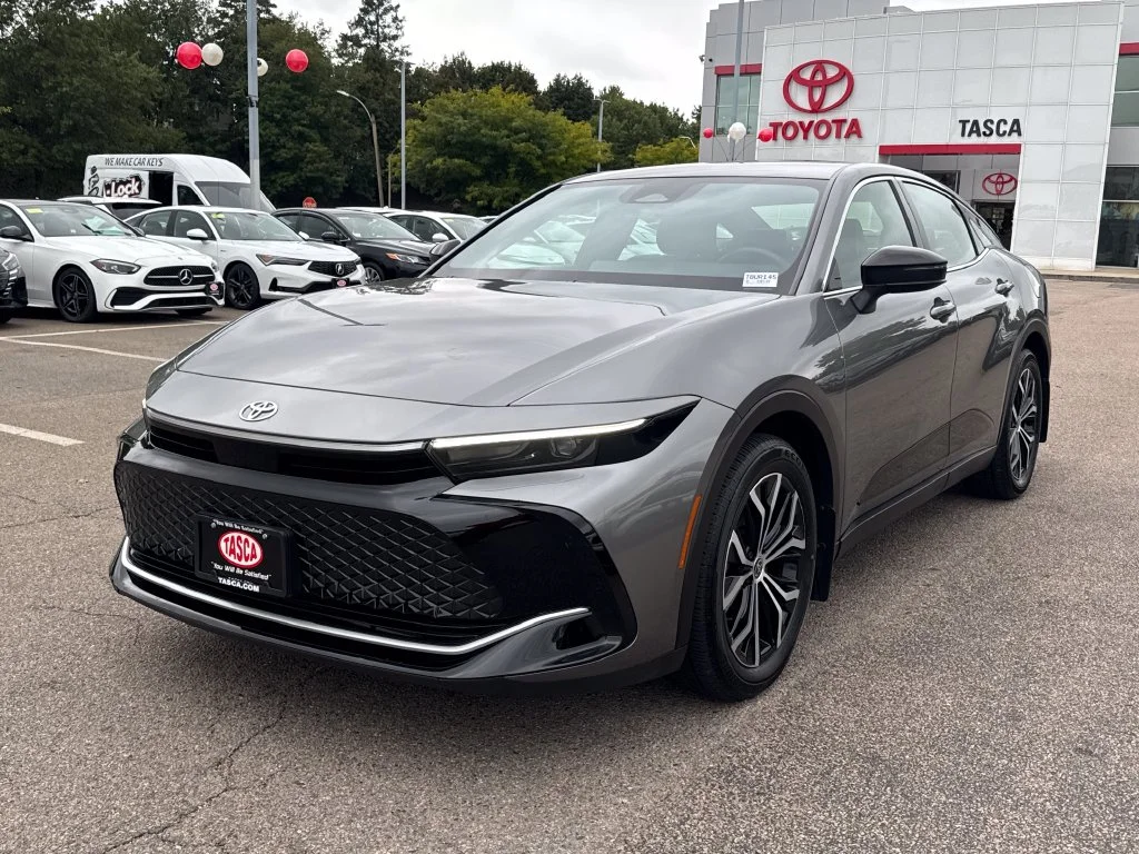 Used 2026 Gray Toyota XLE image 3