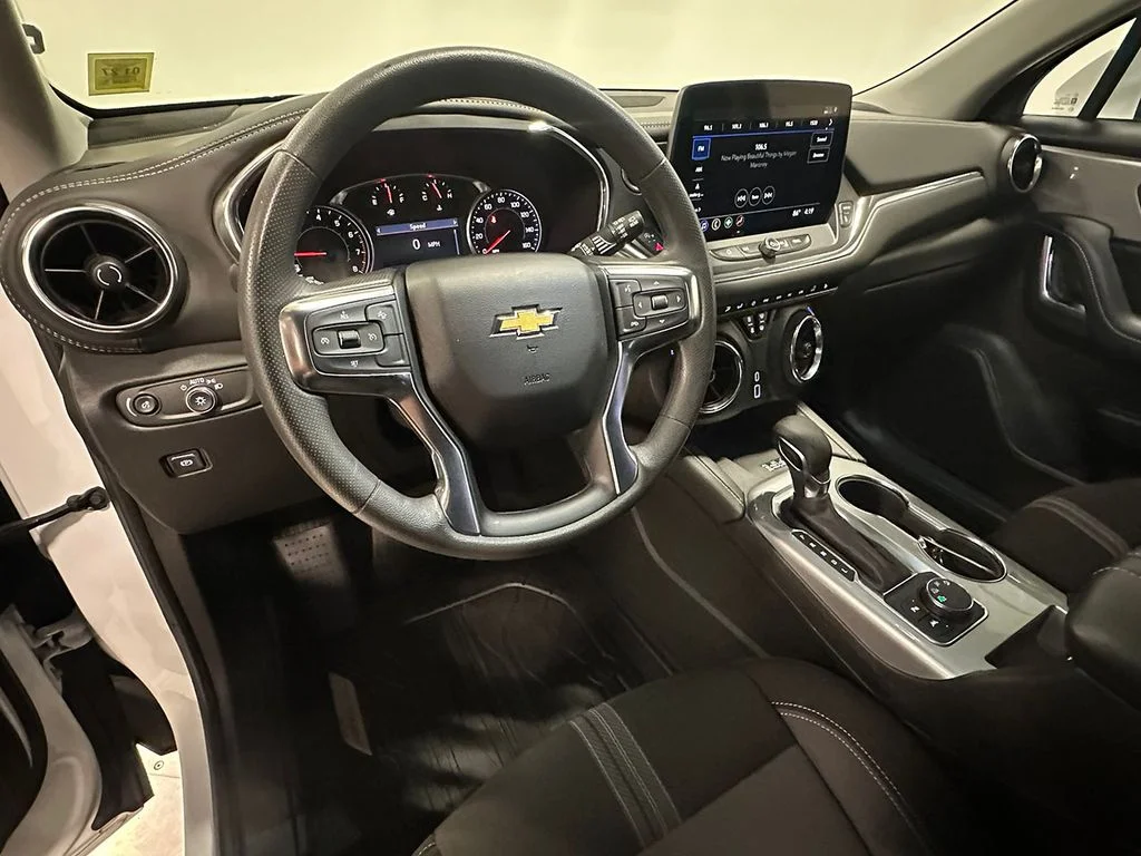 Used 2024 White Chevrolet LT image 24