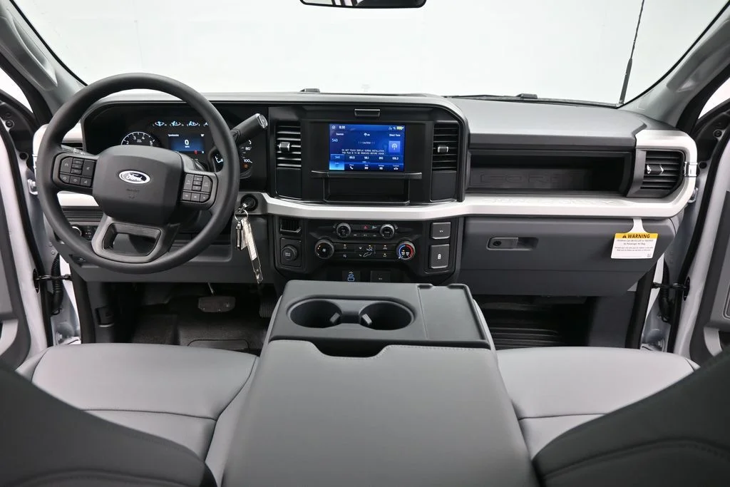 New 2026 Oxford White Ford XL image 15