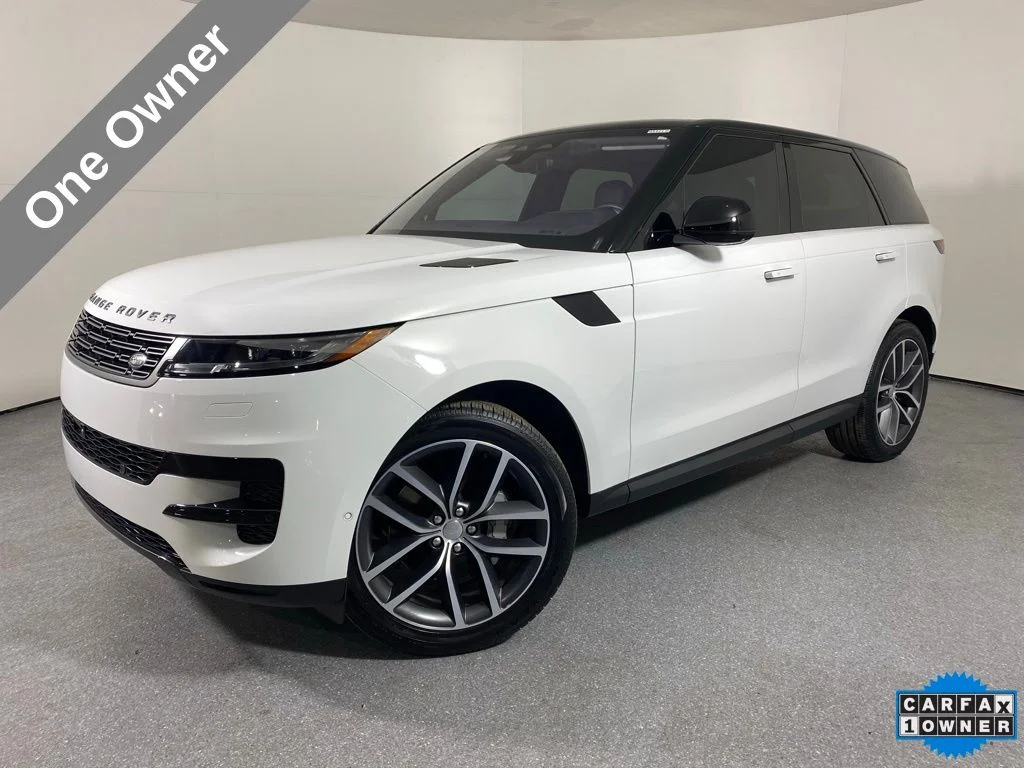 Used 2023 Fuji White Land Rover SE image 1