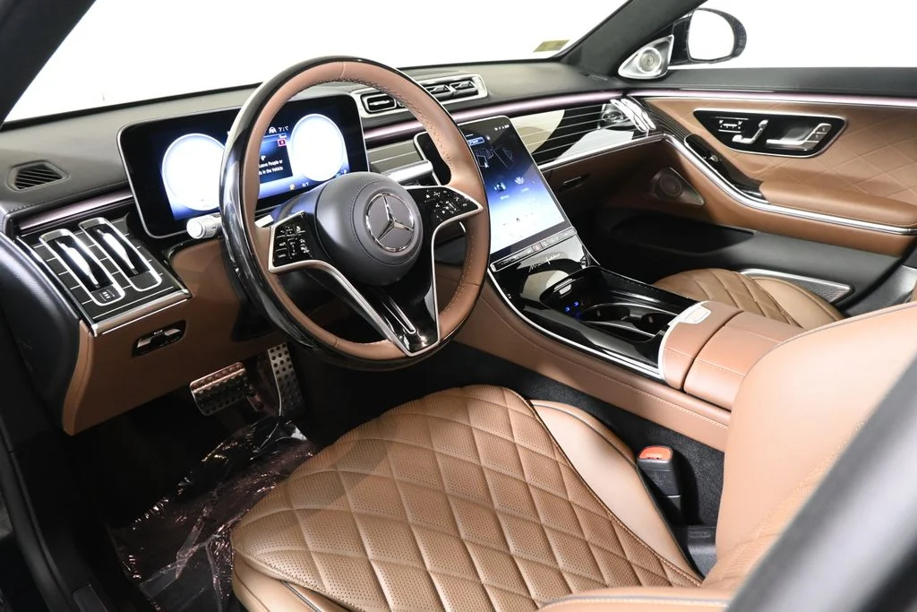 Certified Used 2026 Green Mercedes-Benz S 580 image 14