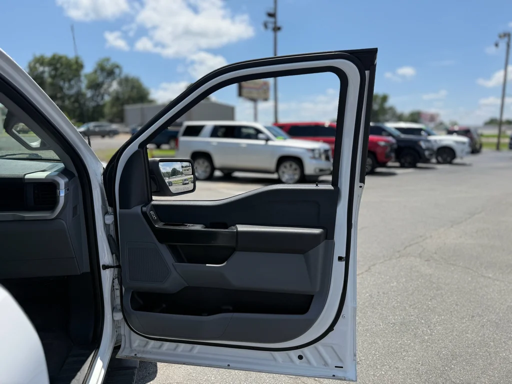 Used 2022 Oxford White Ford XL image 29