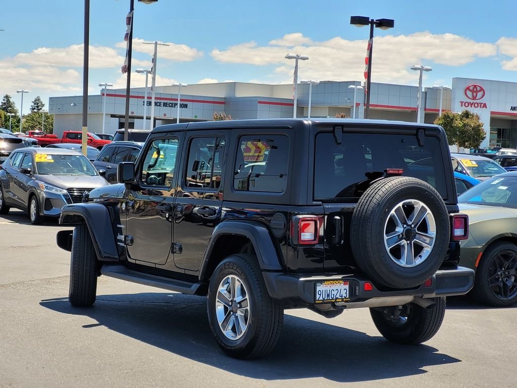 Used 2022 Black Jeep Unlimited Sahara image 6