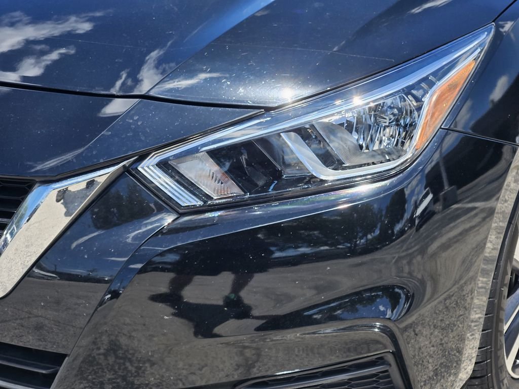Used 2022 Black Nissan 1.6 SV image 8