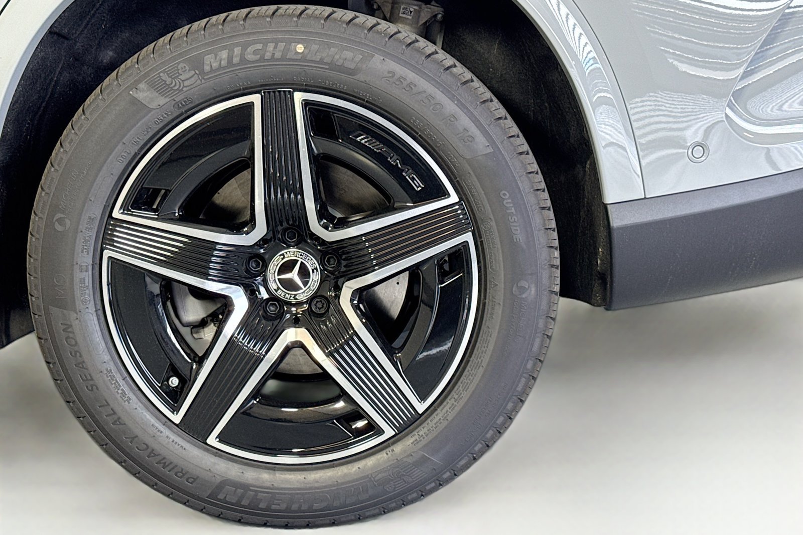 New 2026 MANUFAKTUR Alpine Grey Mercedes-Benz GLC 300 image 29