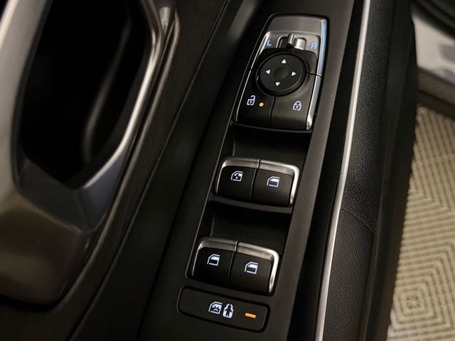 Used 2025 Everlasting Silver Kia X-Line EX image 20
