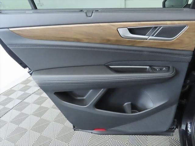 2026 Volkswagen Atlas SE w/Tech - Photo 26