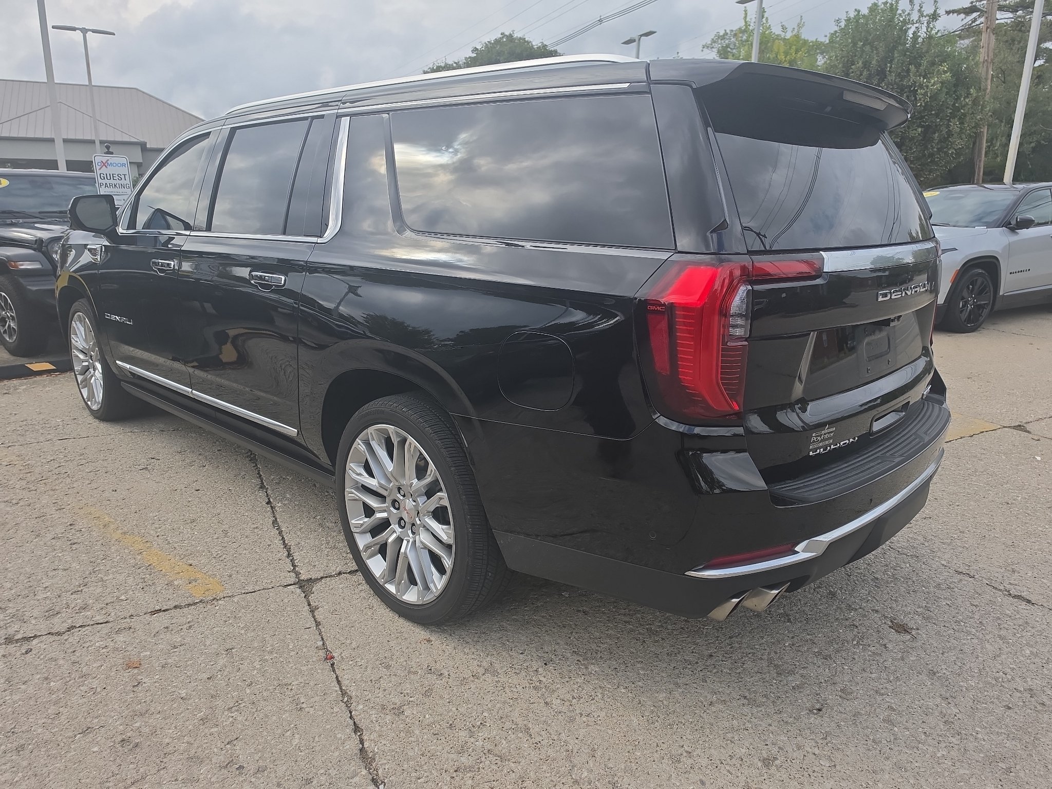 Used 2026 Onyx Black GMC Denali image 3
