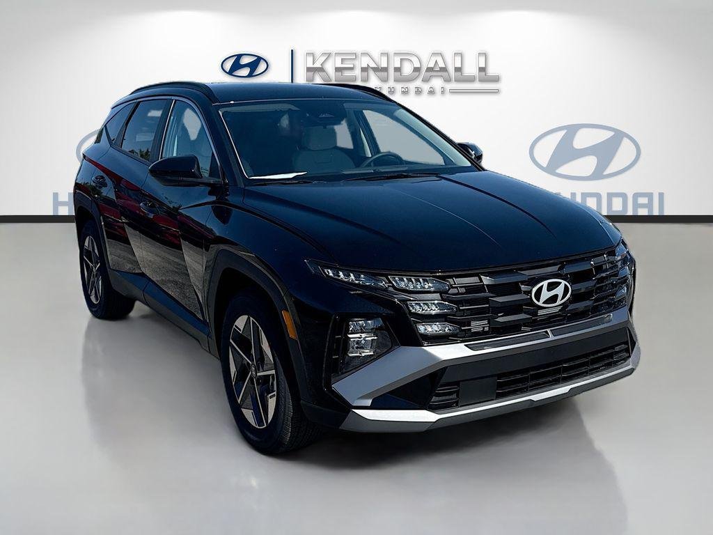 New 2026 Phantom Black Hyundai SEL FWD image 1