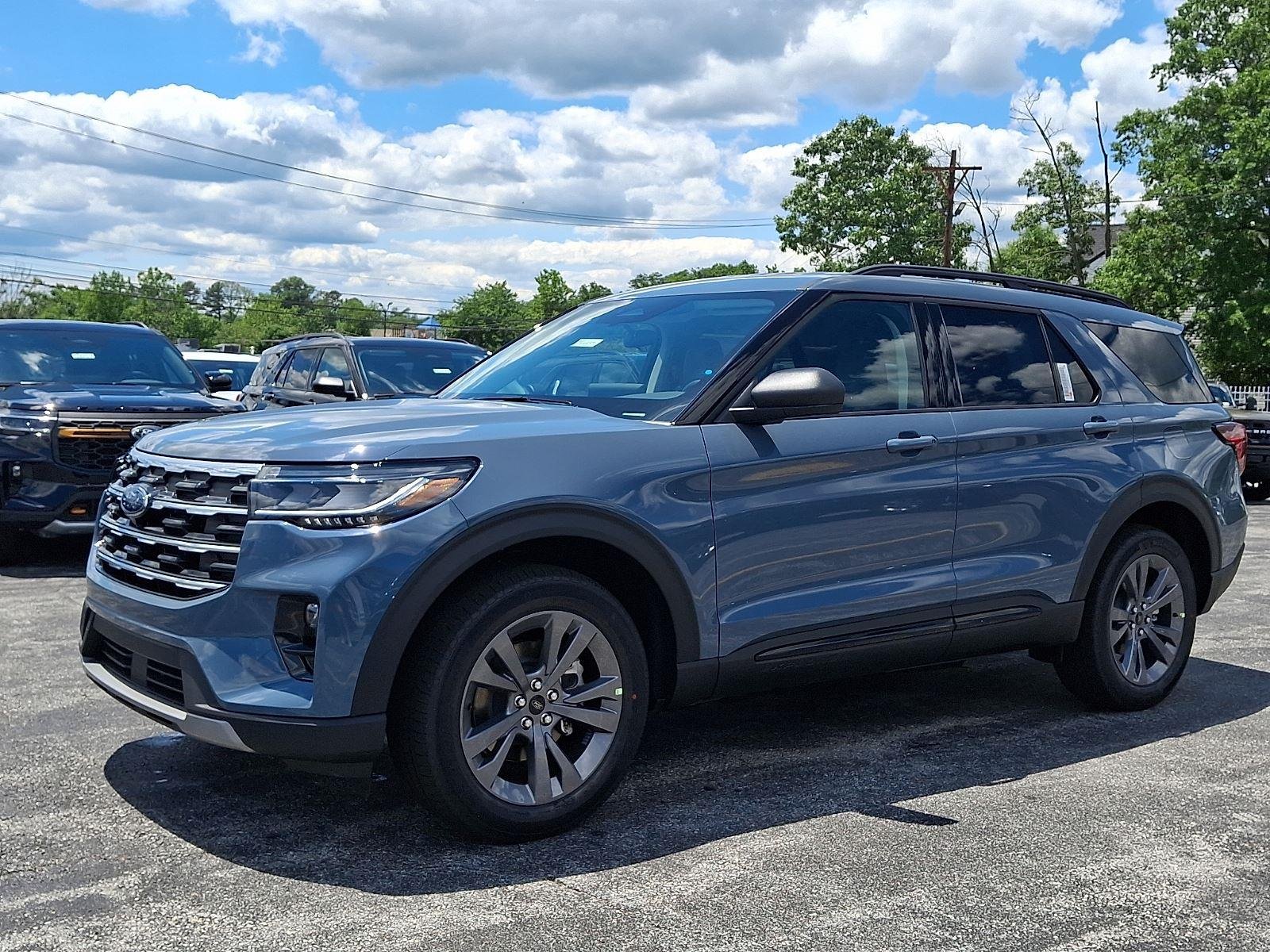 New 2026 Vapor Blue Metallic Ford Active image 2