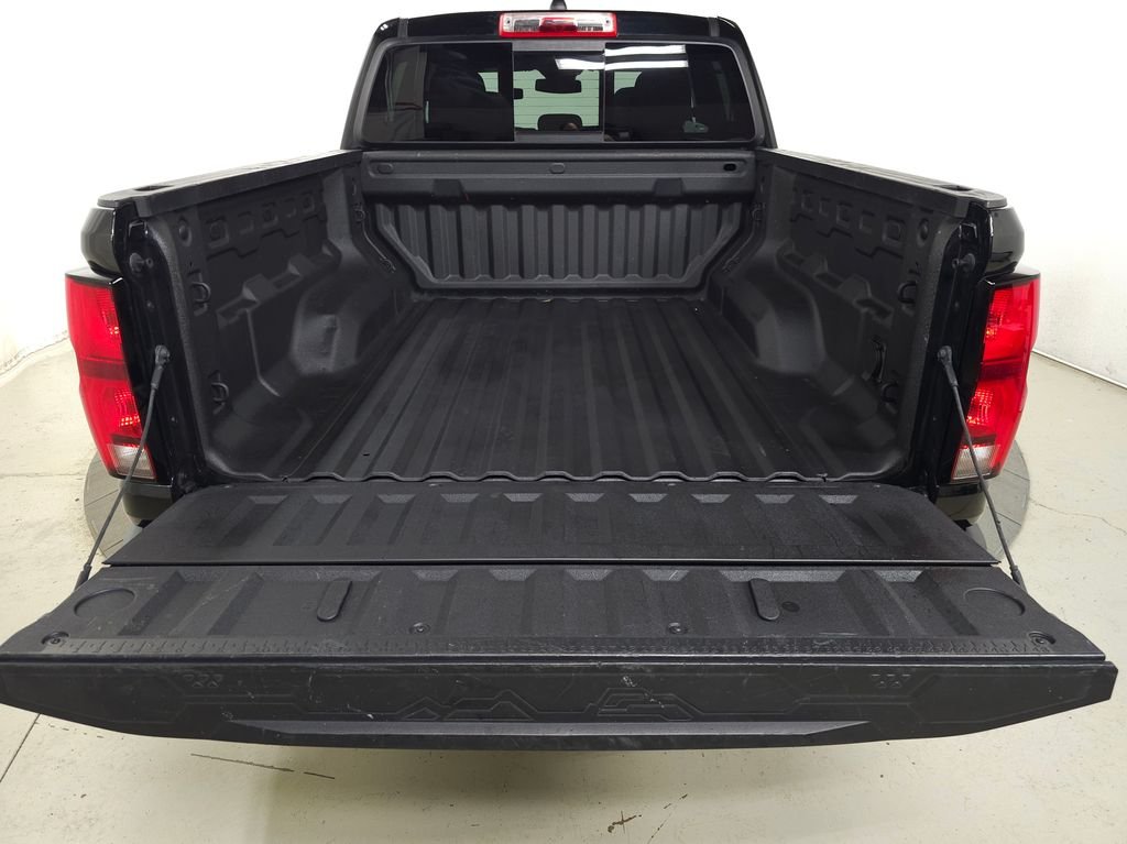 Used 2024 Black Chevrolet Z71 image 5