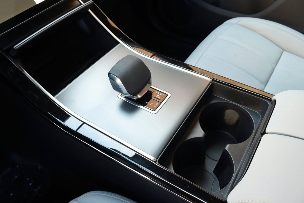 2026 LAND ROVER RANGE ROVER EVOQUE - Image 24